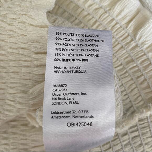 Anthropologie Smocked Puff Sleeve Ivory Cream Top size small Femine - Picture 9 of 11